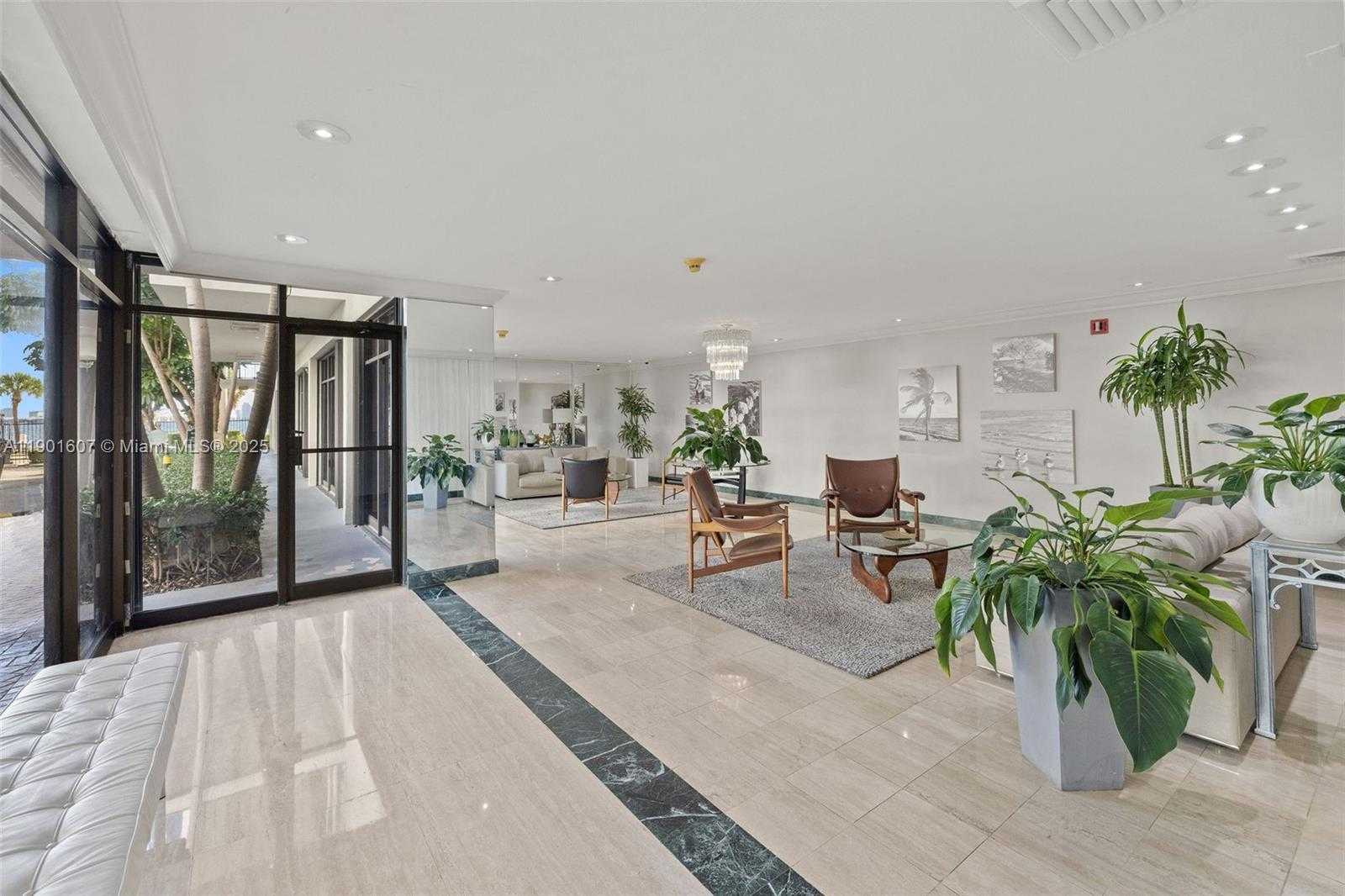 Small Image of 1408 BRICKELL BAY DR #1106, Miami Number 32