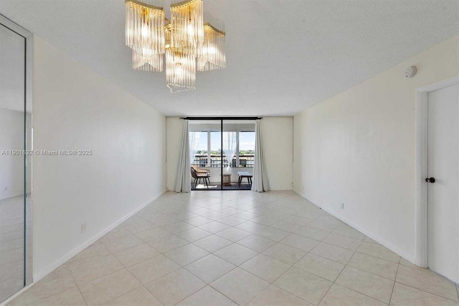Small Image of 600 THREE ISLANDS BLVD #510, Hallandale Beach Number 10