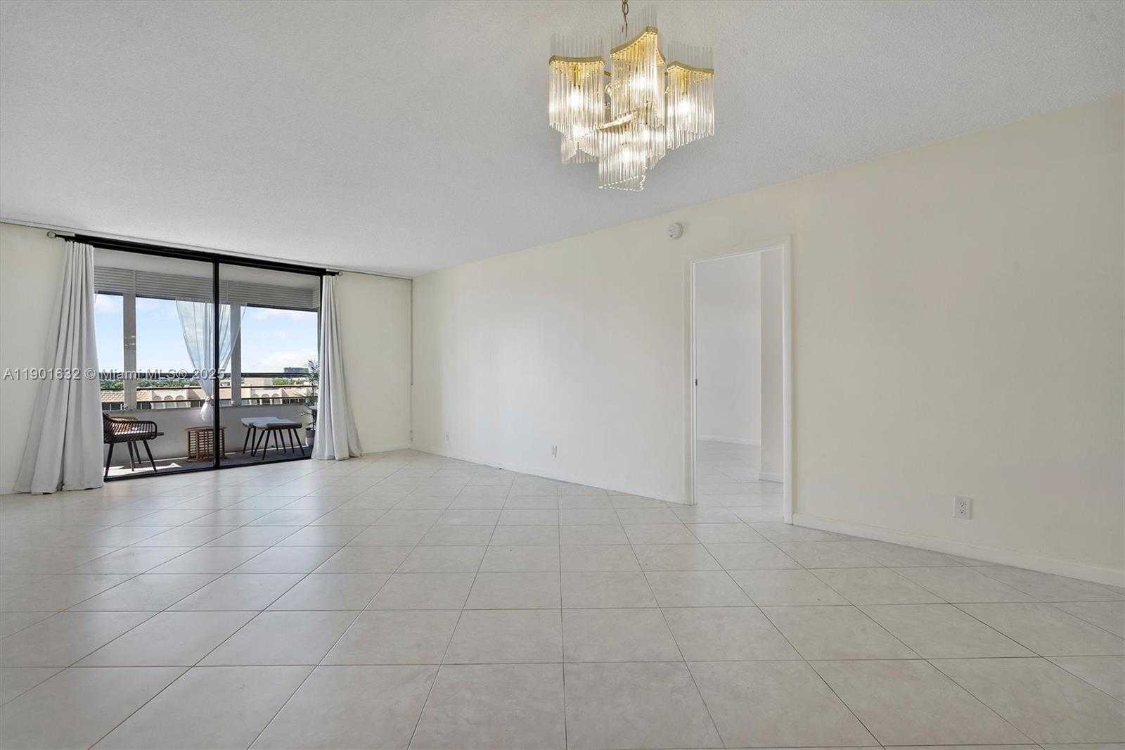 Small Image of 600 THREE ISLANDS BLVD #510, Hallandale Beach Number 7