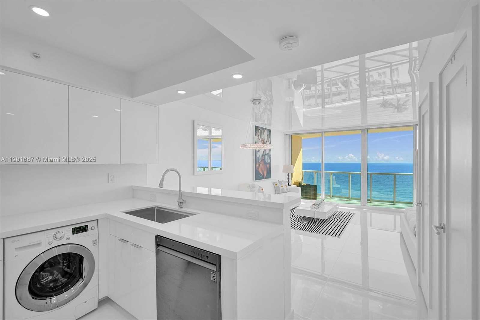 Small Image of 2501 SOUTH OCEAN DR #1024 (available Novemb 7), Hollywood Number 12