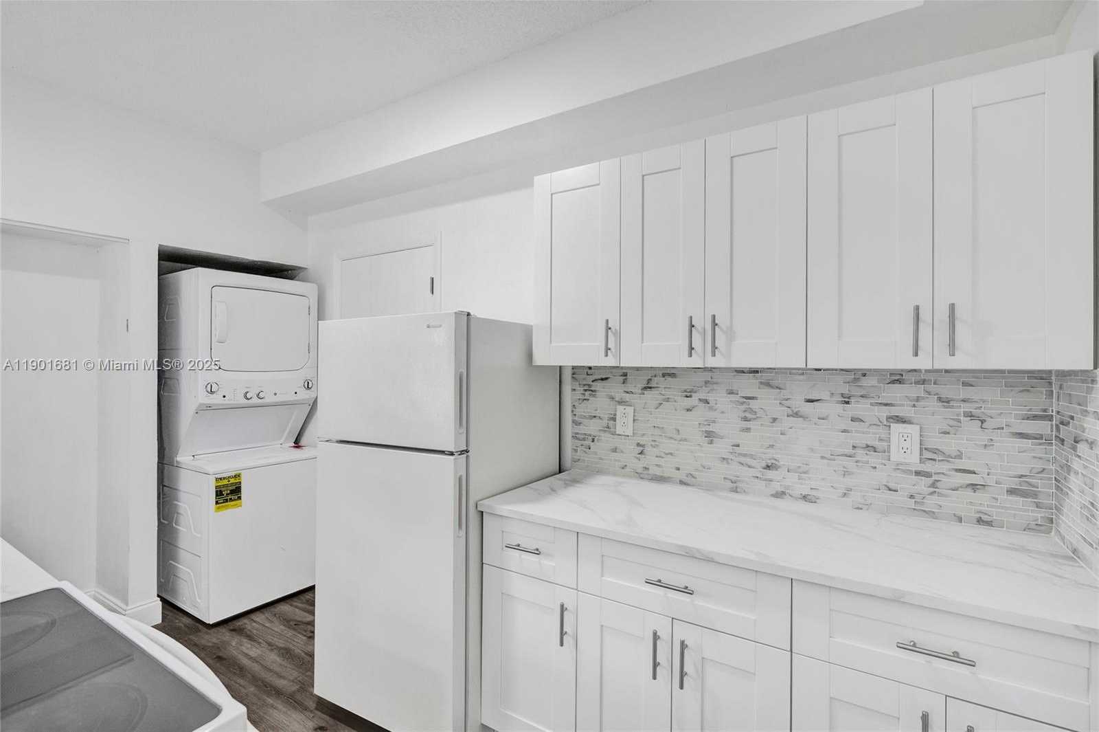 Small Image of 5750 NORTH WEST 111TH ST, Hialeah Number 38