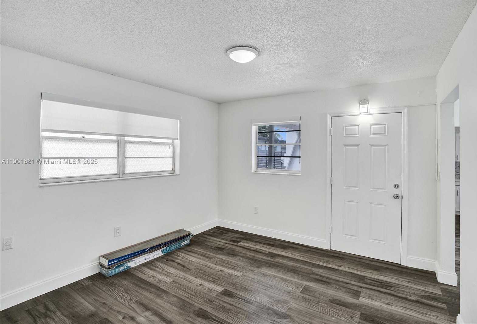 Small Image of 5750 NORTH WEST 111TH ST, Hialeah Number 43
