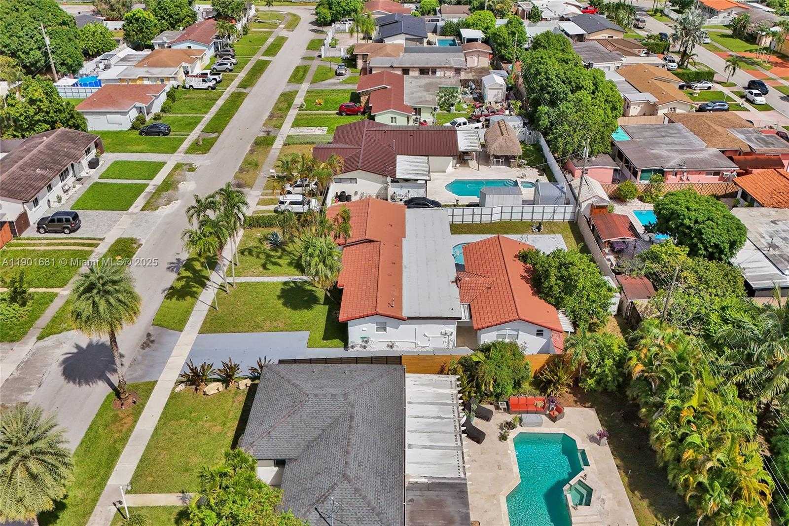 Small Image of 5750 NORTH WEST 111TH ST, Hialeah Number 62
