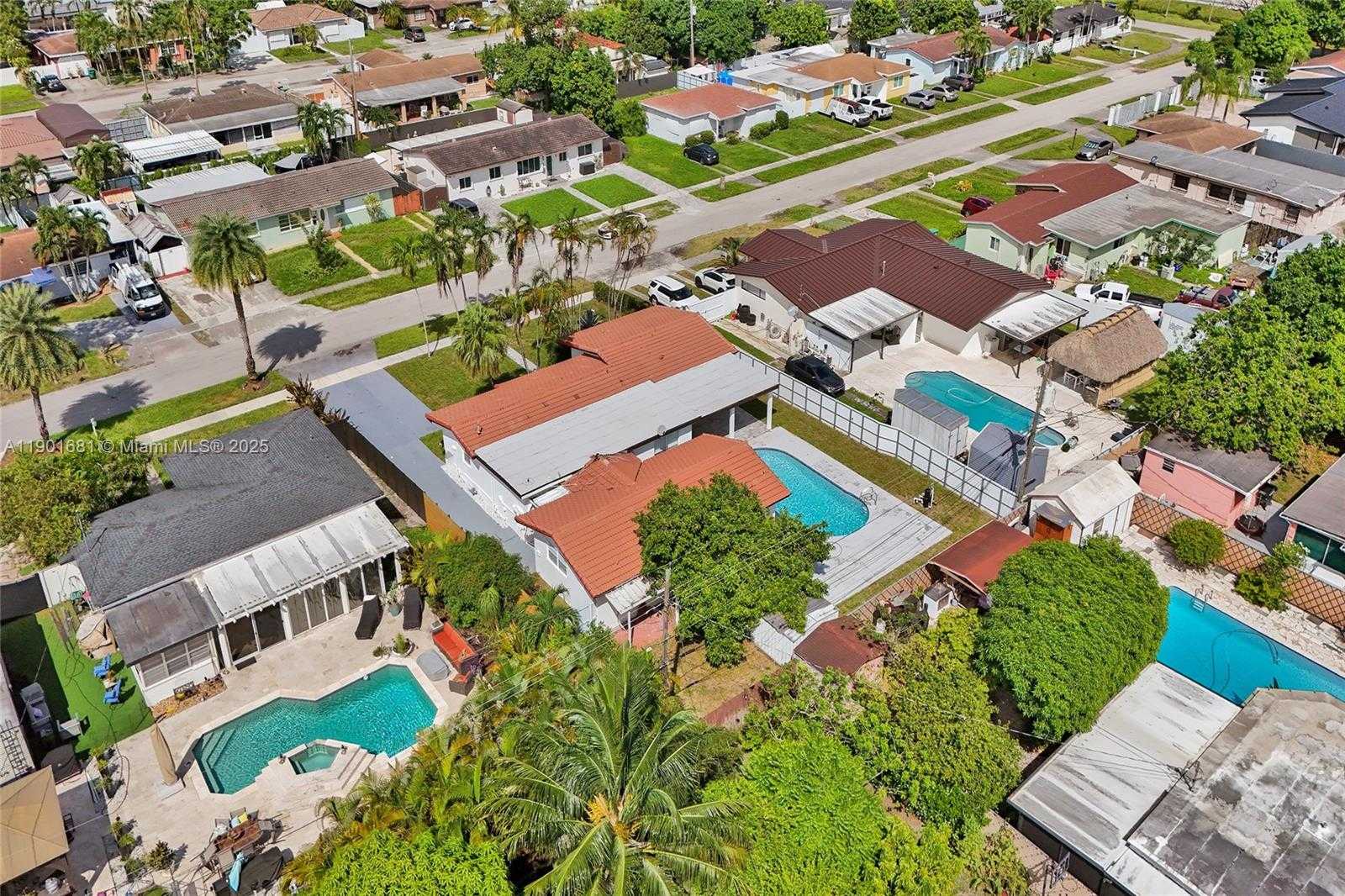 Small Image of 5750 NORTH WEST 111TH ST, Hialeah Number 63