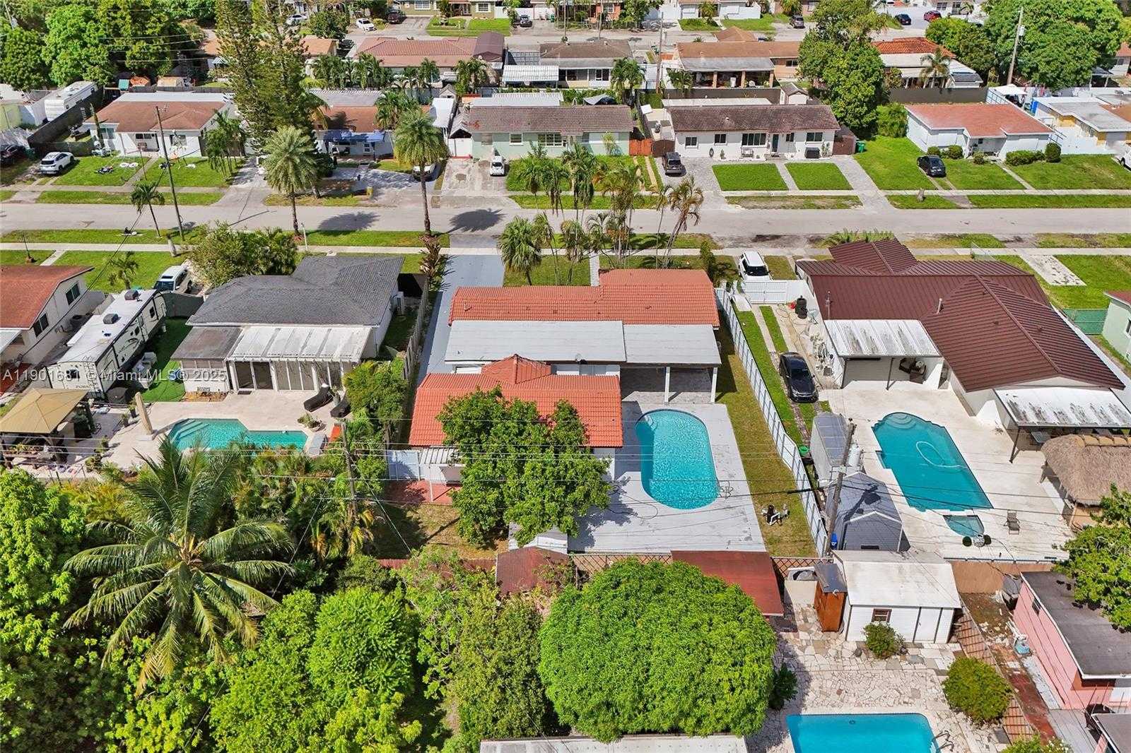 Small Image of 5750 NORTH WEST 111TH ST, Hialeah Number 64