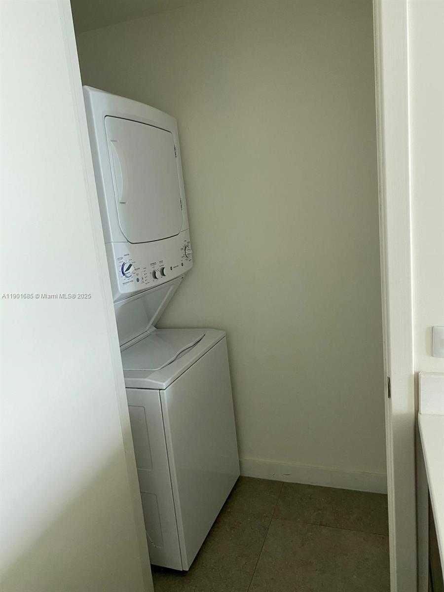 Small Image of 1100 SOUTH MIAMI AVE #3809, Miami Number 10