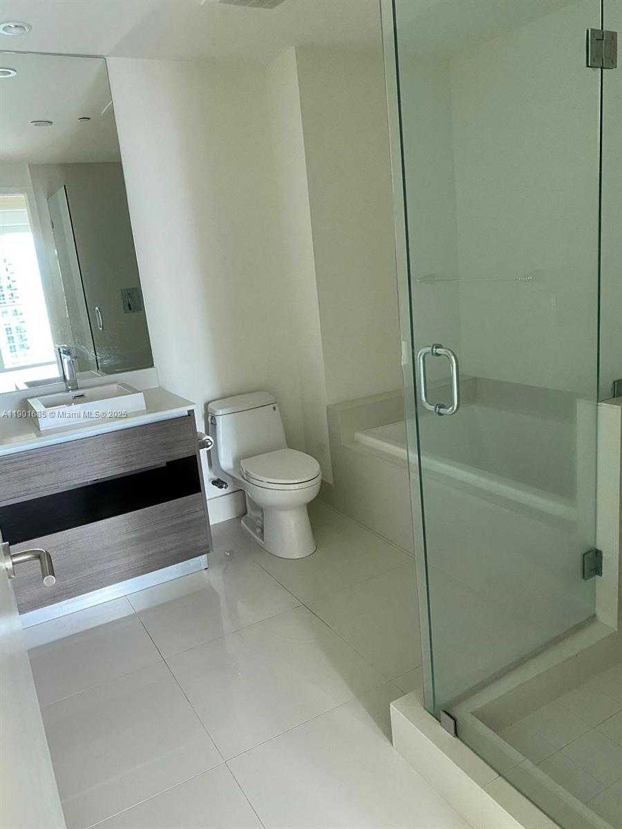 Small Image of 1100 SOUTH MIAMI AVE #3809, Miami Number 9