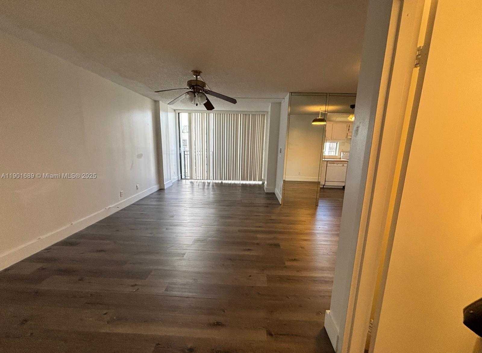 Small Image of 16919 NORTH BAY RD #909, Sunny Isles Beach Number 12