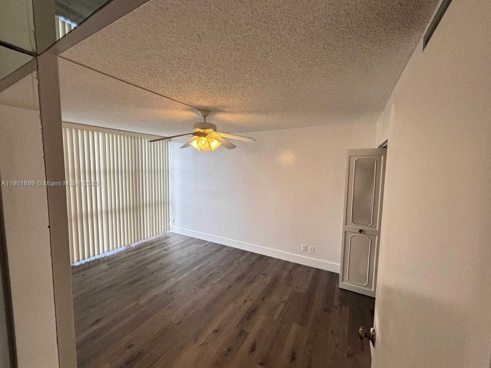 Small Image of 16919 NORTH BAY RD #909, Sunny Isles Beach Number 16