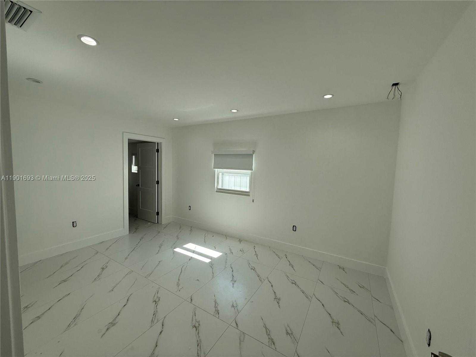 Small Image of 2313 SOUTH WEST 60TH CT #1, Miami Number 6