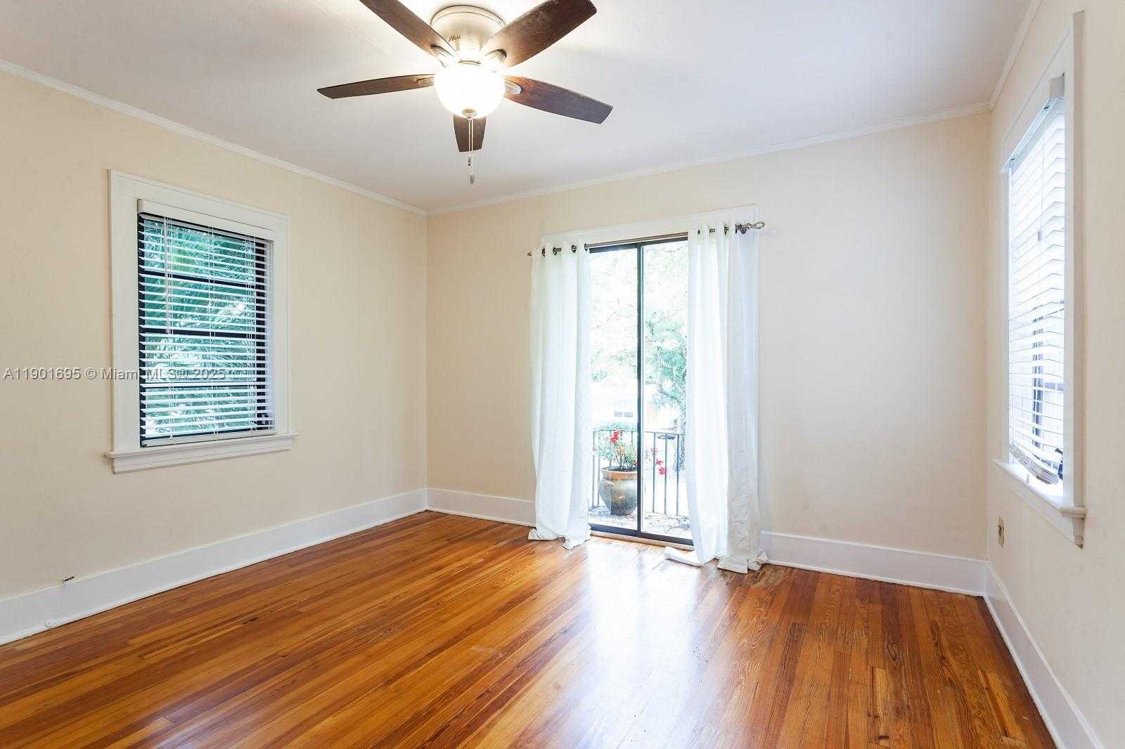 Small Image of 1109 FERDINAND ST, Coral Gables Number 8