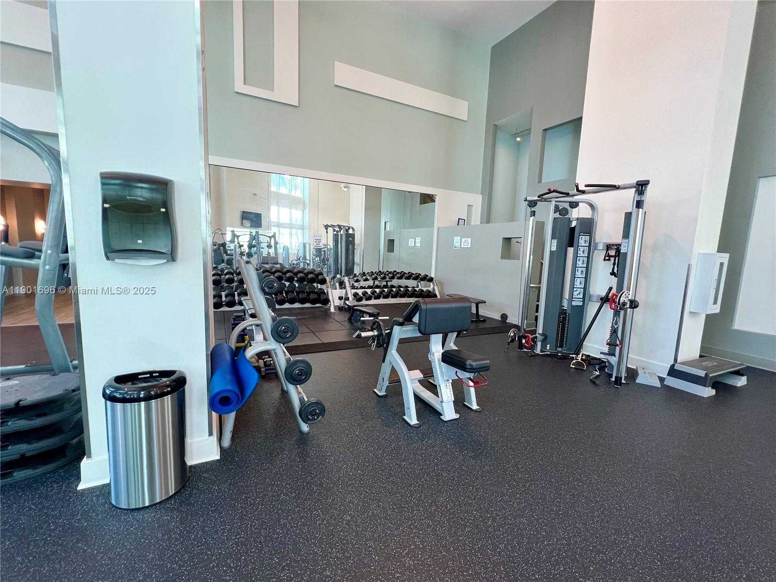 Small Image of 1900 NORTH BAYSHORE DR #2909, Miami Number 17