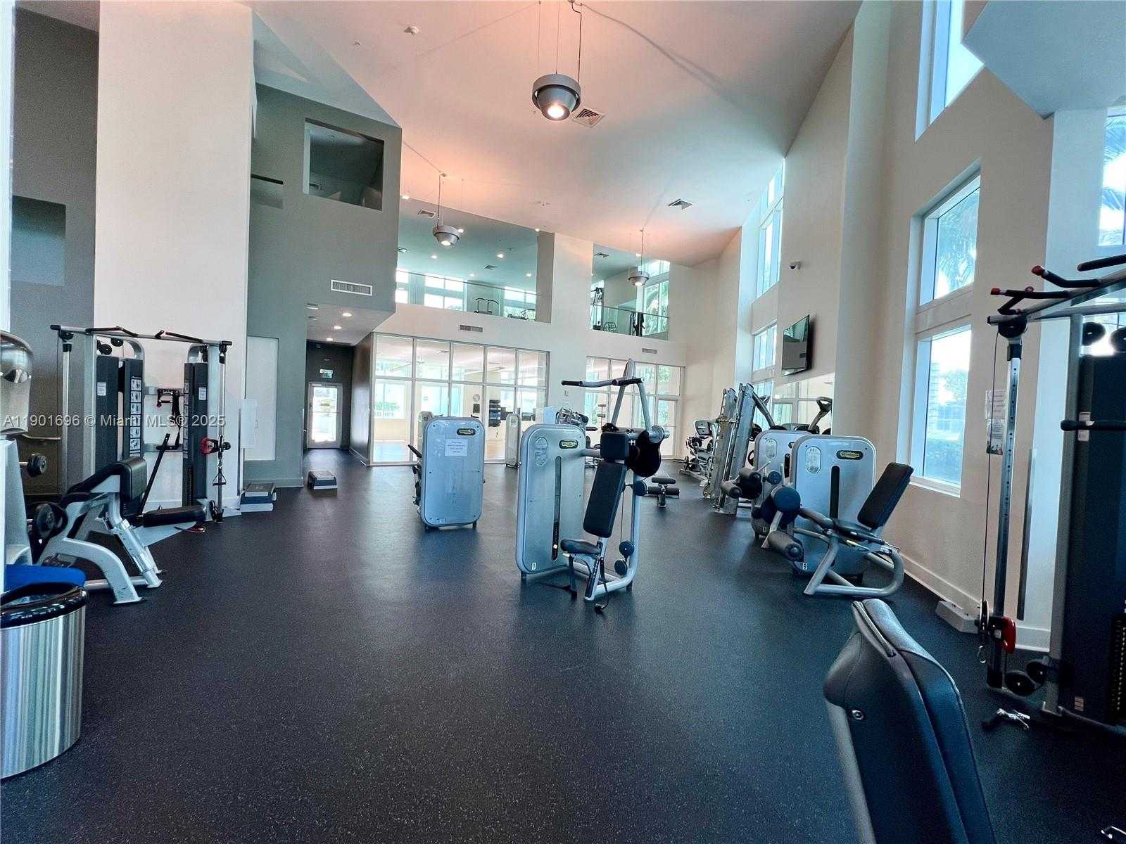 Small Image of 1900 NORTH BAYSHORE DR #2909, Miami Number 18