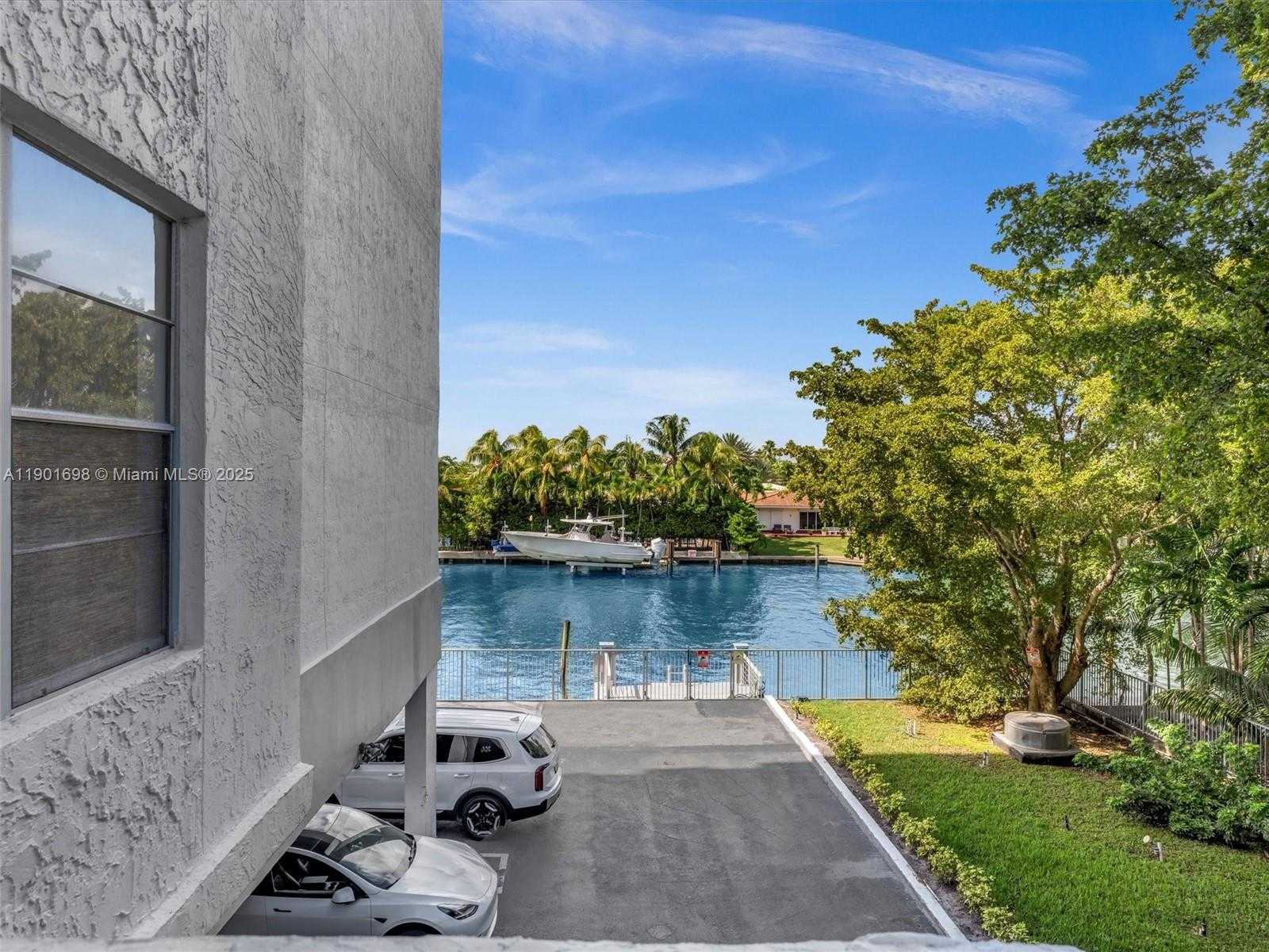 Small Image of 10000 WEST BAY HARBOR DR #201, Bay Harbor Islands Number 33