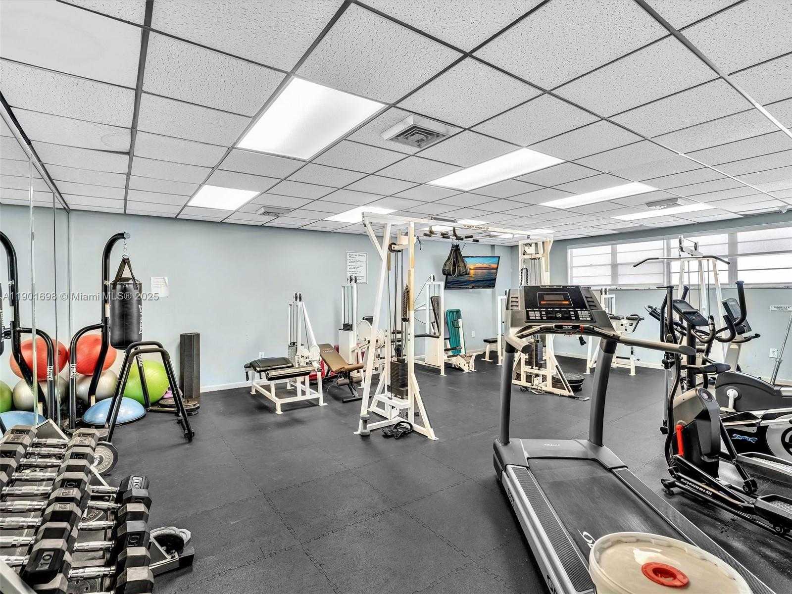 Small Image of 10000 WEST BAY HARBOR DR #201, Bay Harbor Islands Number 41