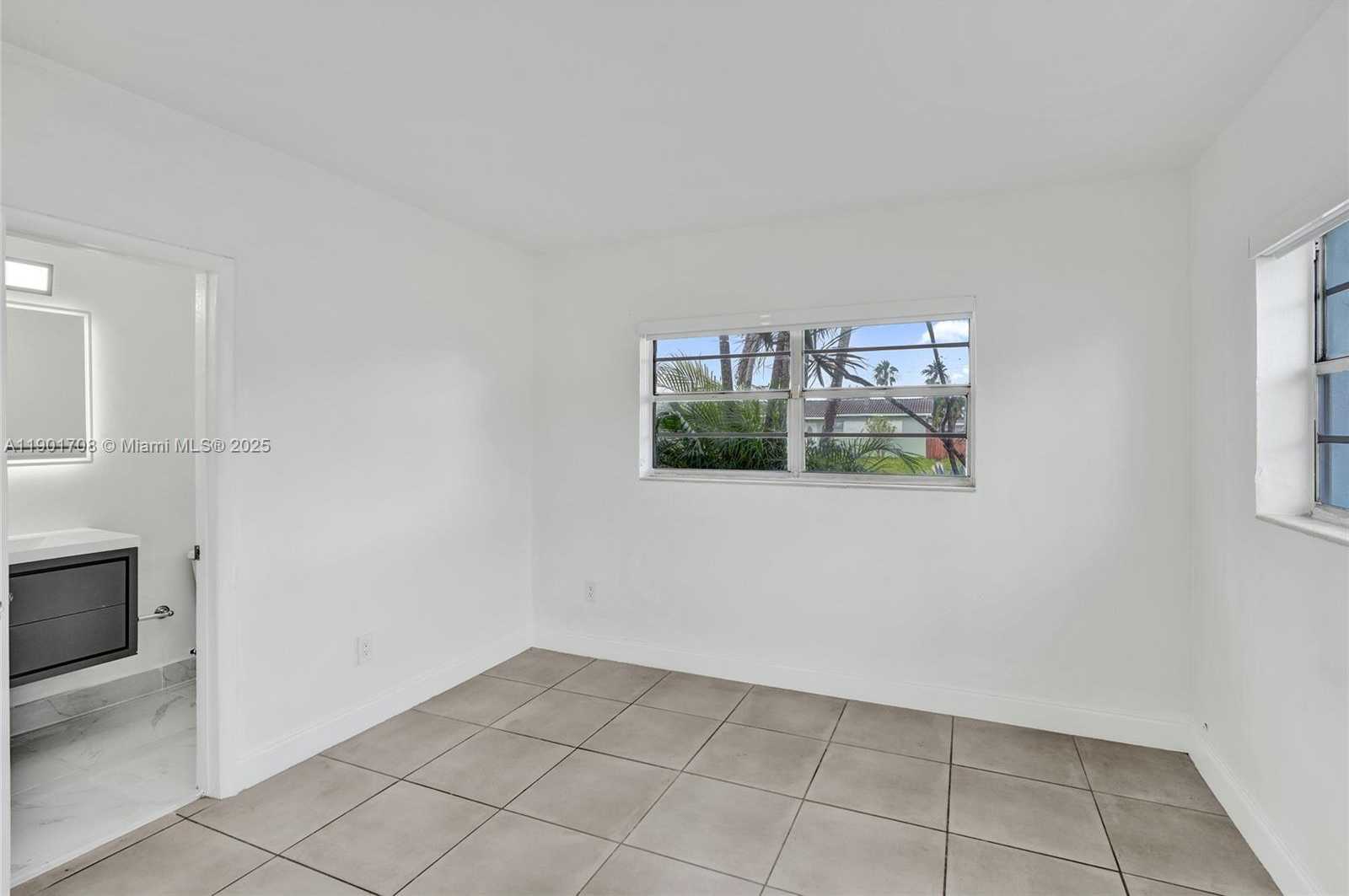 Small Image of 5750 NORTH WEST 111TH ST, Hialeah Number 26