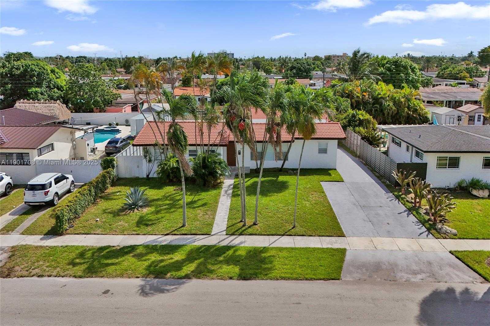 Small Image of 5750 NORTH WEST 111TH ST, Hialeah Number 40