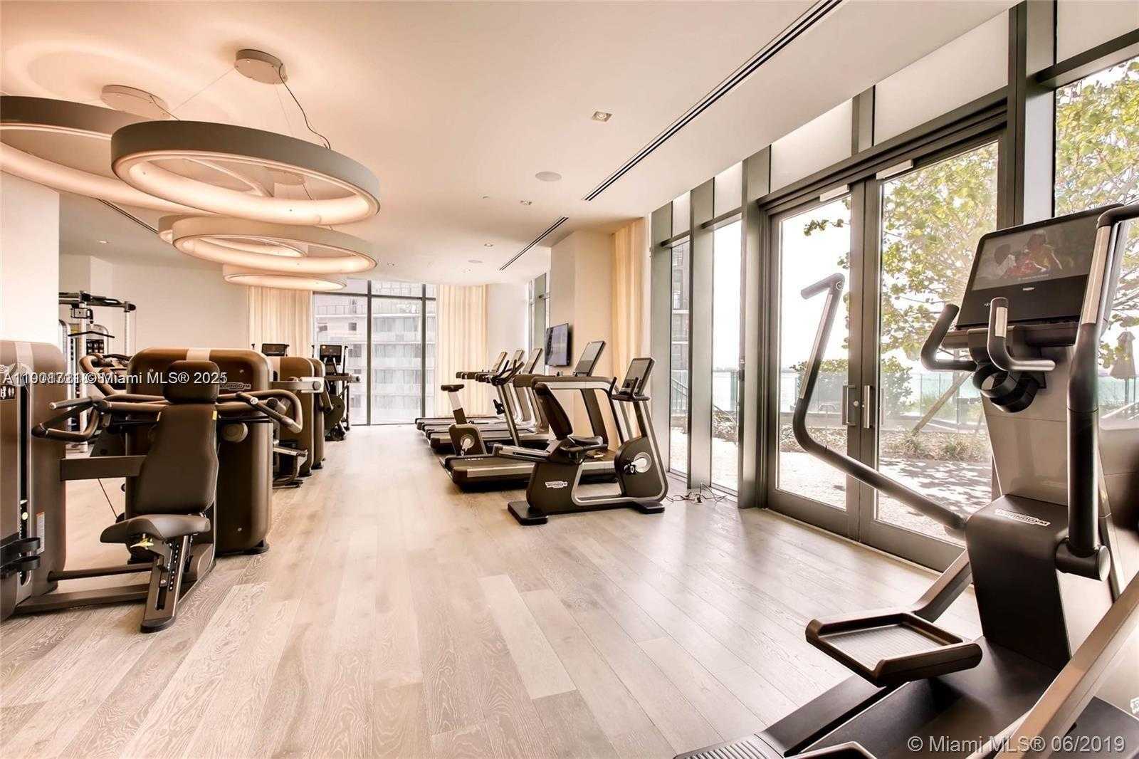 Small Image of 650 NORTH EAST 32 ST #3605, Miami Number 24