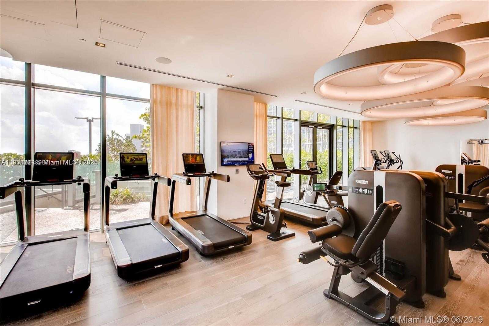 Small Image of 650 NORTH EAST 32 ST #3605, Miami Number 28