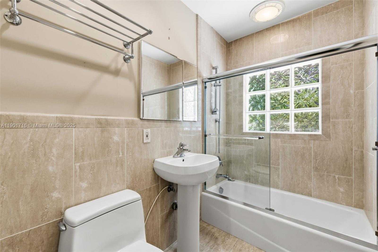 Small Image of 3300 SEGOVIA ST #B, Coral Gables Number 9