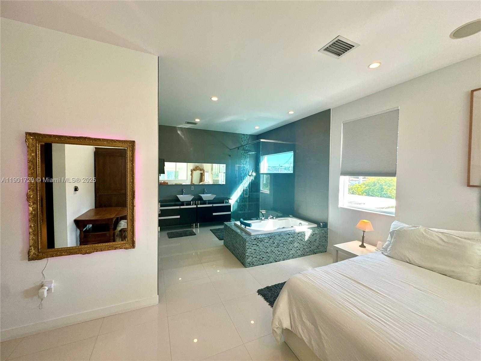 Small Image of 1668 SOUTH WEST 29TH AVE #1668, Miami Number 19