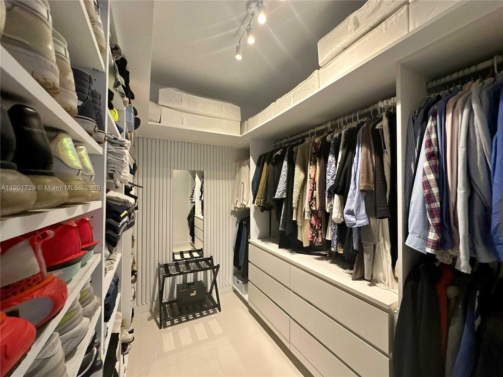 Small Image of 1668 SOUTH WEST 29TH AVE #1668, Miami Number 20