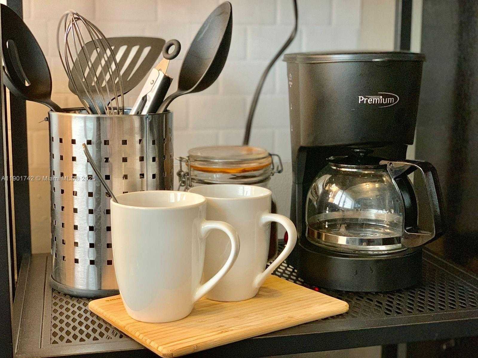 Small Image of 825 EUCLID AVE #3, Miami Beach Number 13