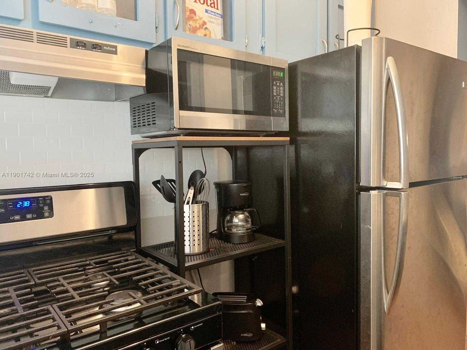 Small Image of 825 EUCLID AVE #3, Miami Beach Number 16