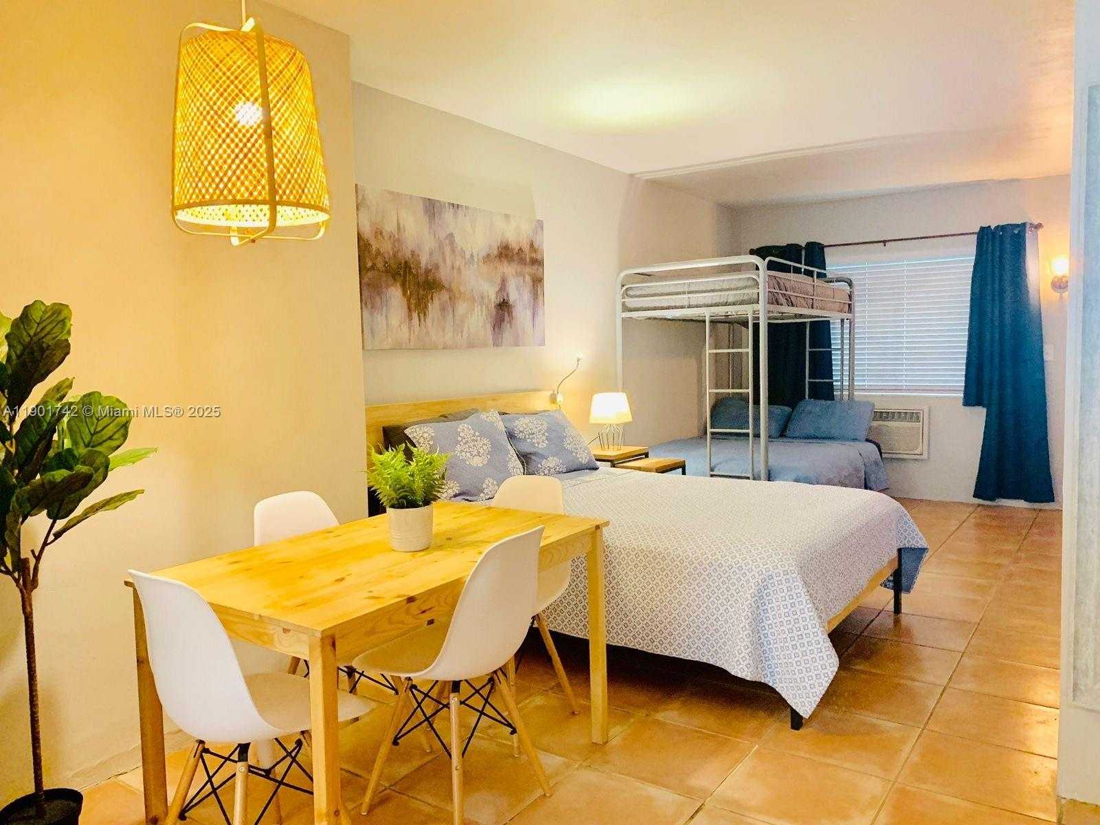 Small Image of 825 EUCLID AVE #3, Miami Beach Number 6