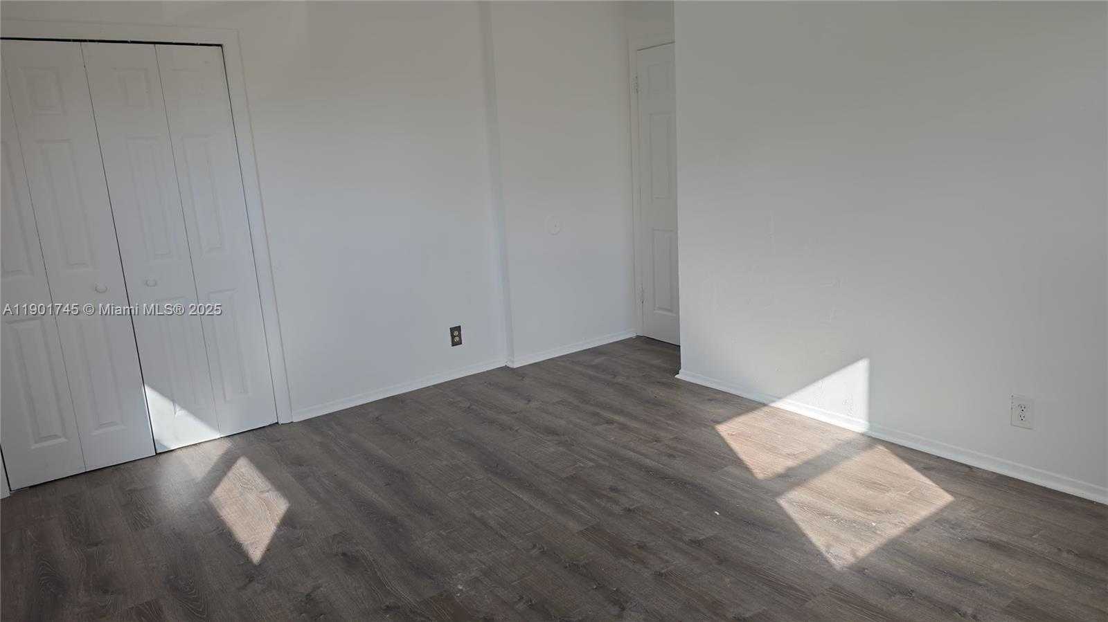 Small Image of 5167 PAT PL, West Palm Beach Number 8