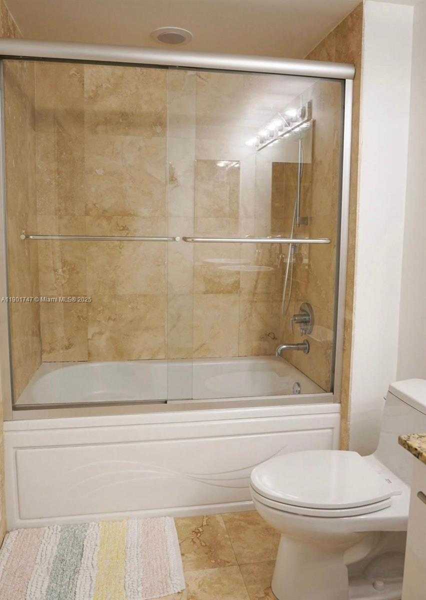 Small Image of 41 SOUTH EAST 5TH ST #705, Miami Number 17