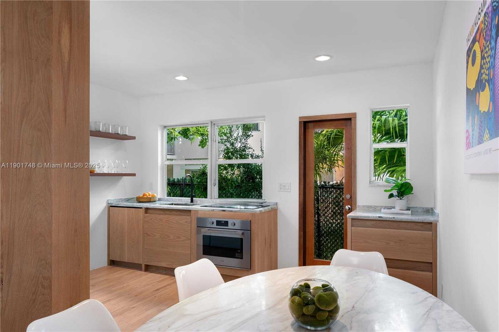 Small Image of 226 JEFFERSON AVE #2, Miami Beach Number 6
