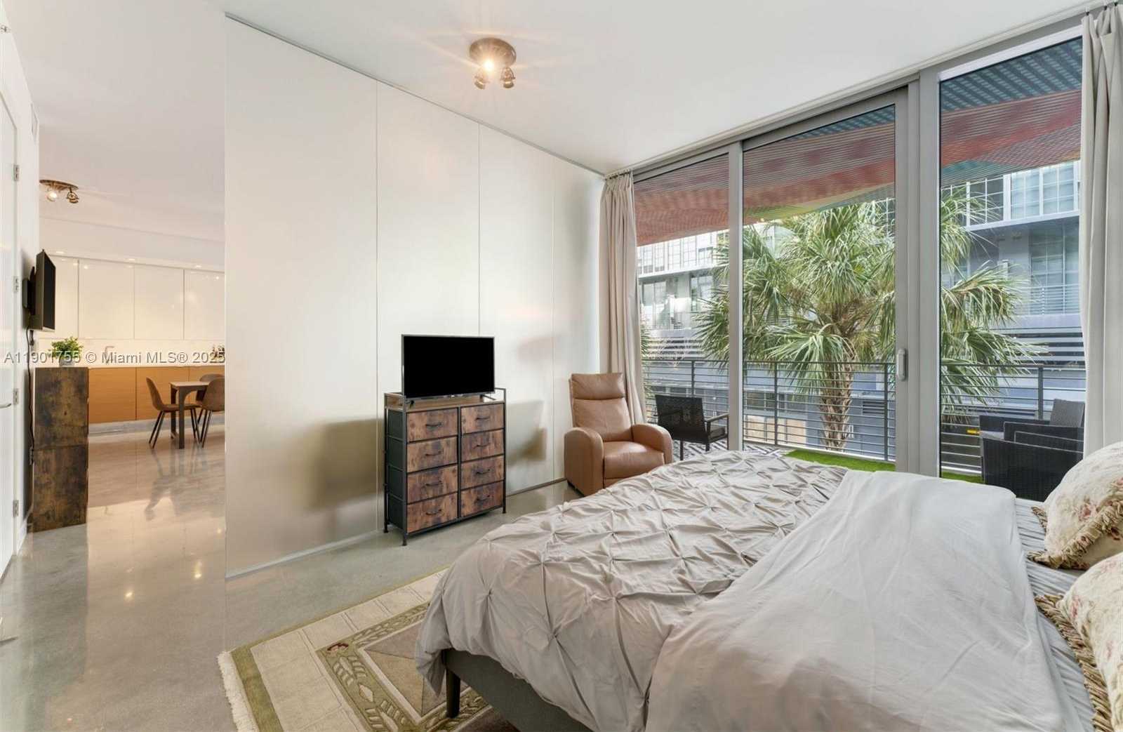 Small Image of 250 NORTH WEST 24TH ST #2B, Miami Number 10