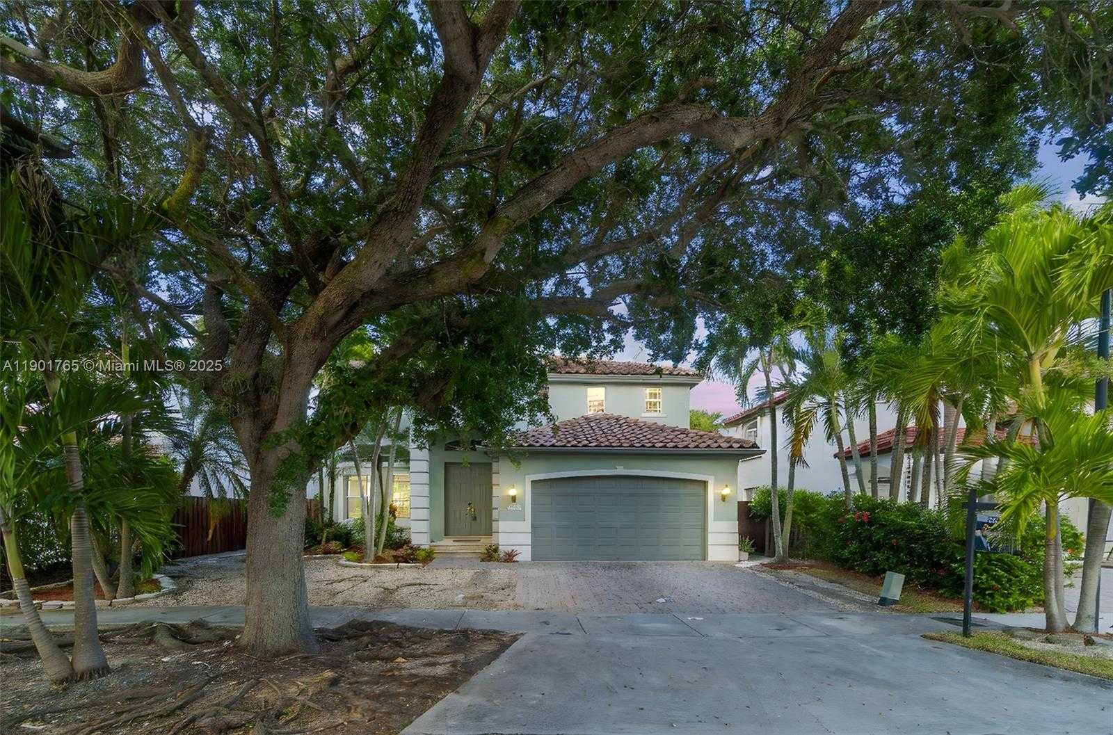 Small Image of 6425 SOUTH WEST 164TH AVE, Miami Number 2