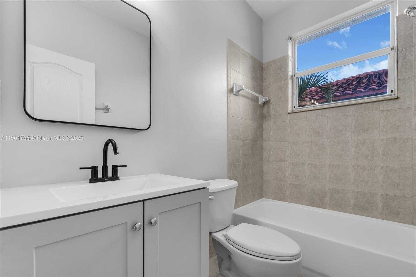 Small Image of 6425 SOUTH WEST 164TH AVE, Miami Number 27