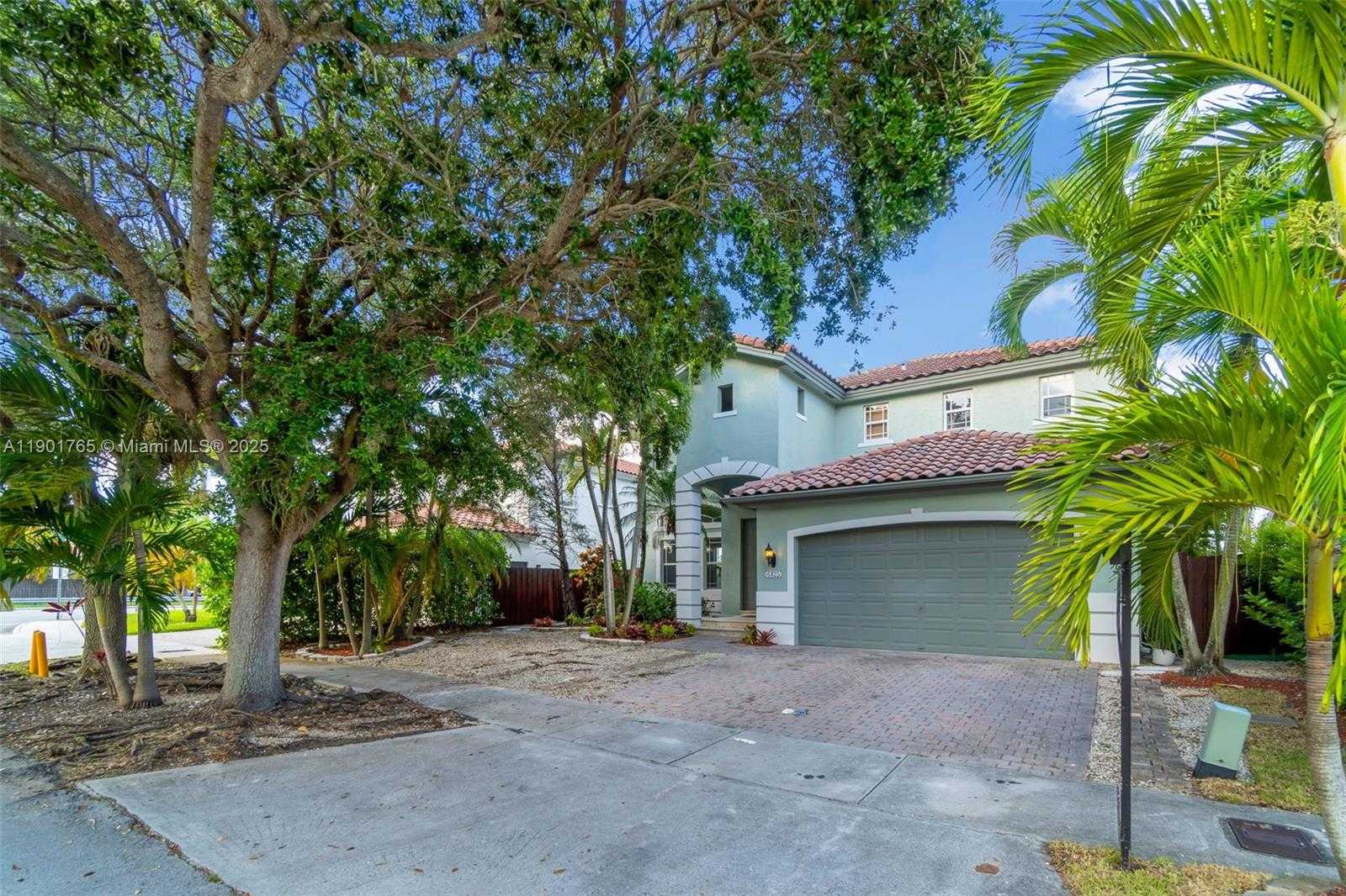 Small Image of 6425 SOUTH WEST 164TH AVE, Miami Number 3