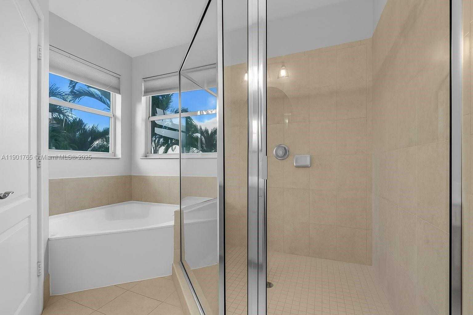 Small Image of 6425 SOUTH WEST 164TH AVE, Miami Number 31