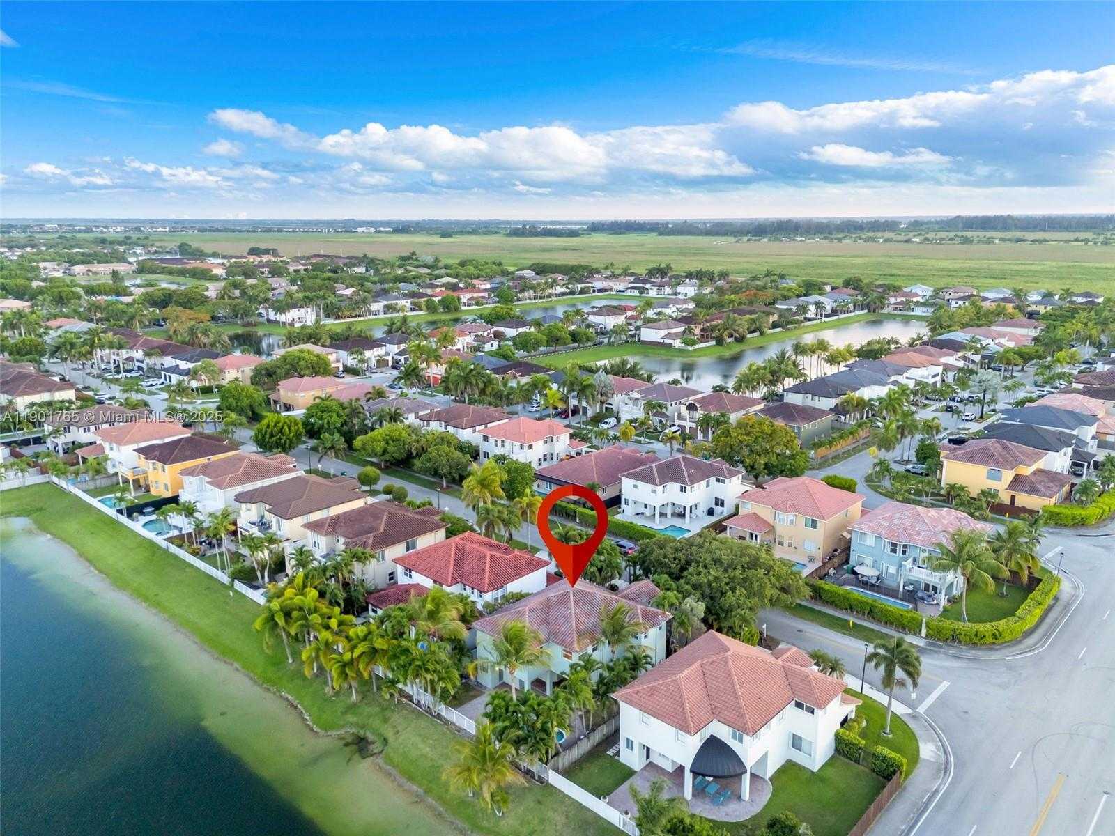 Small Image of 6425 SOUTH WEST 164TH AVE, Miami Number 5