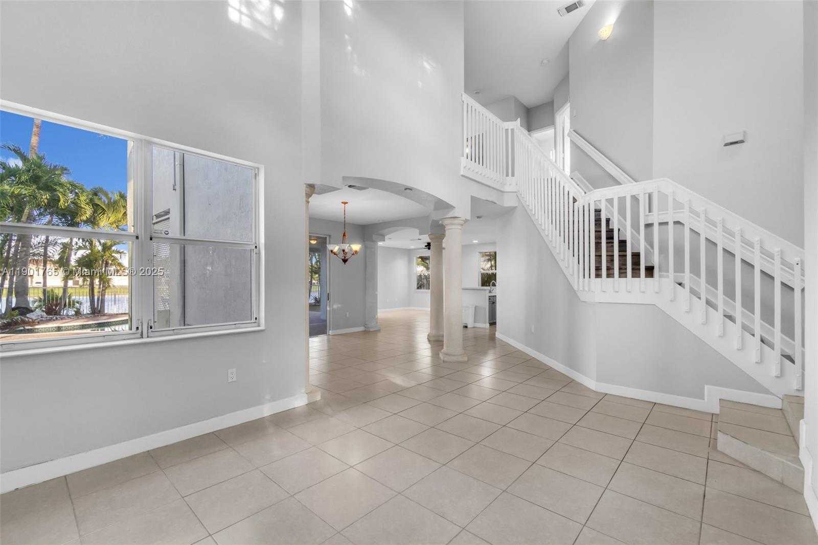 Small Image of 6425 SOUTH WEST 164TH AVE, Miami Number 7