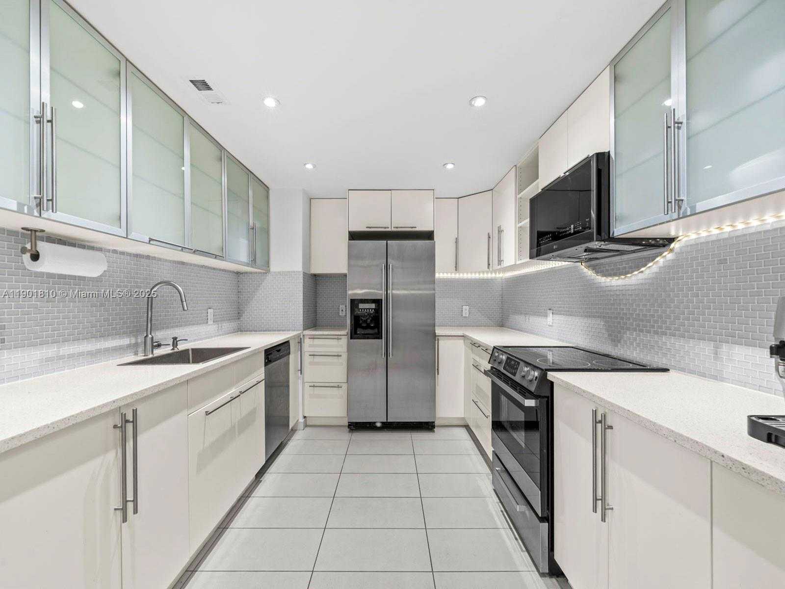 Small Image of 600 BILTMORE WAY #902, Coral Gables Number 16