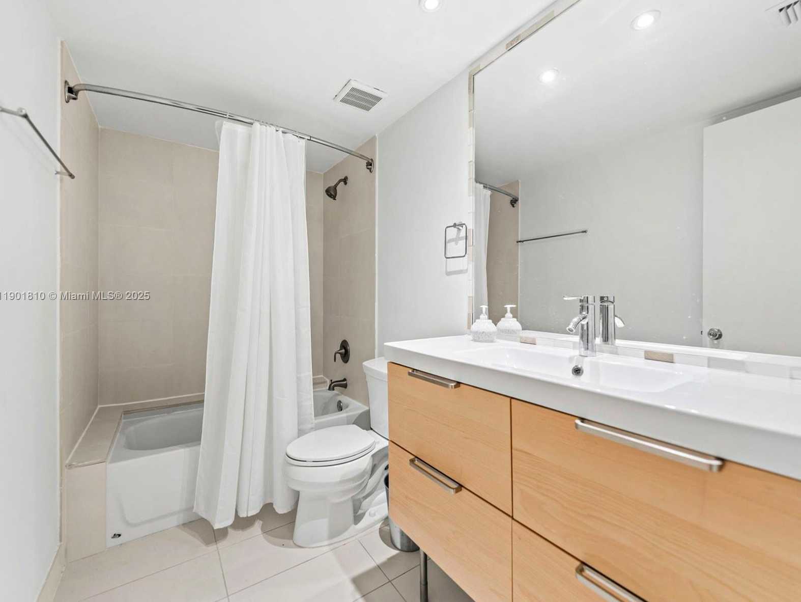 Small Image of 600 BILTMORE WAY #902, Coral Gables Number 26