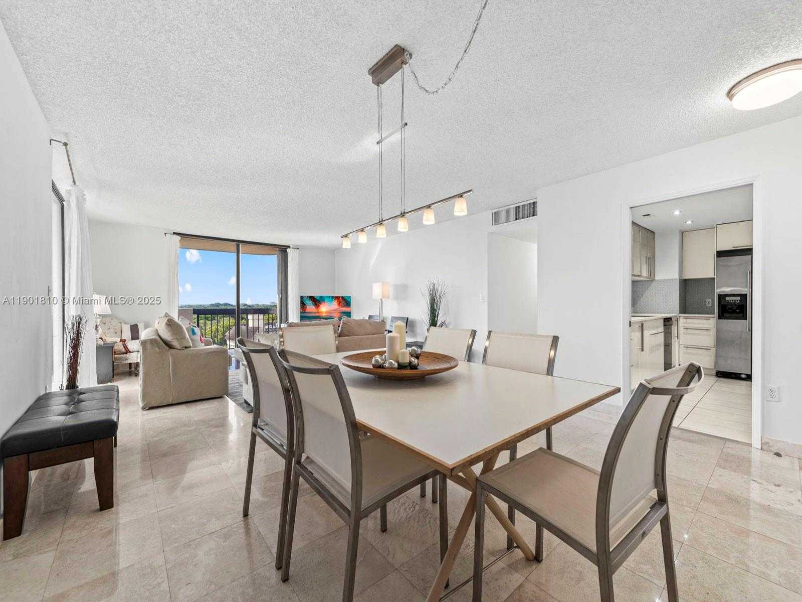 Small Image of 600 BILTMORE WAY #902, Coral Gables Number 4