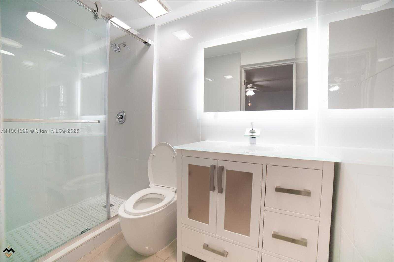 Small Image of 12615 EAST RANDALL PARK DR, Miami Number 24