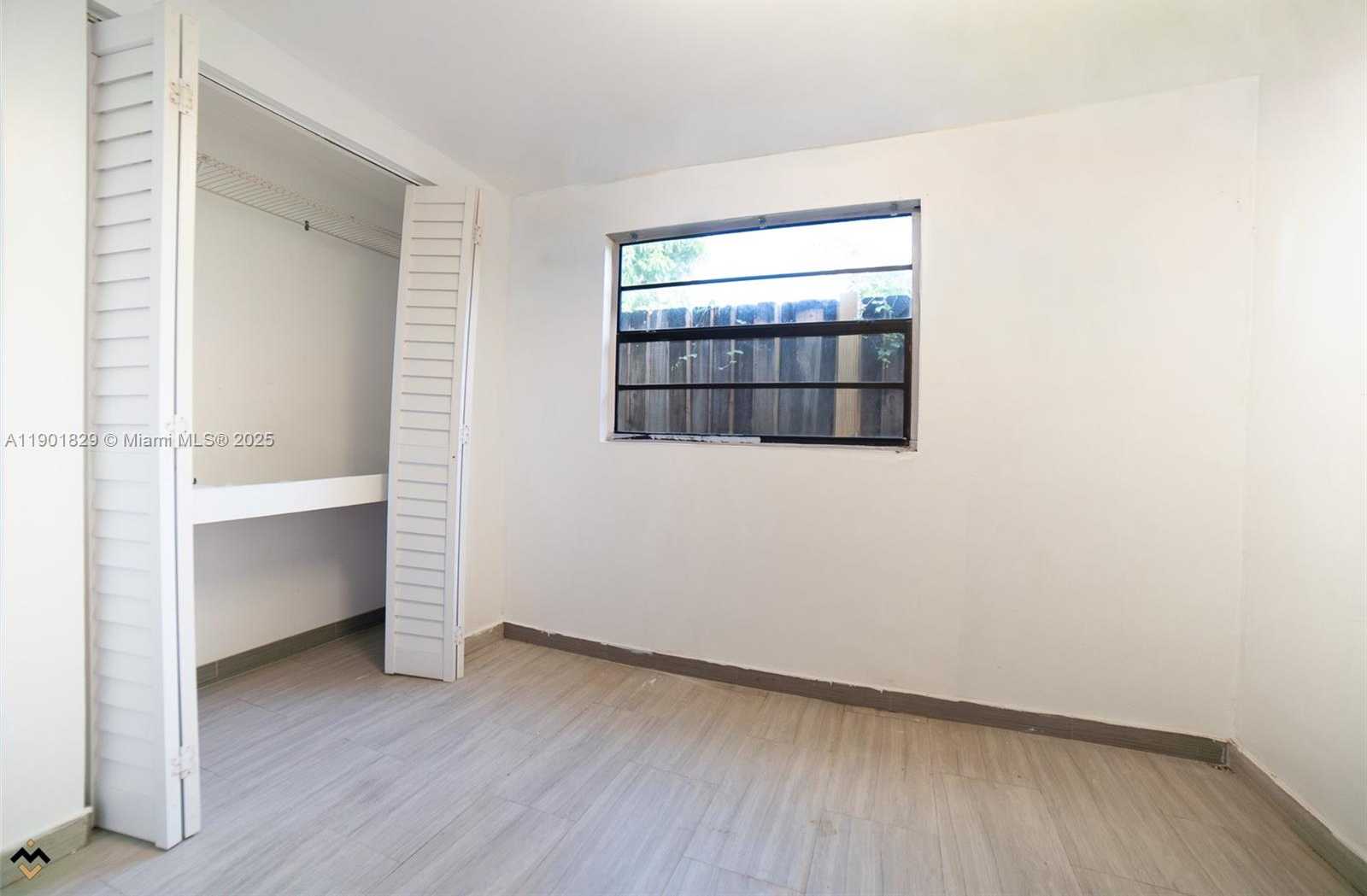 Small Image of 12615 EAST RANDALL PARK DR, Miami Number 33