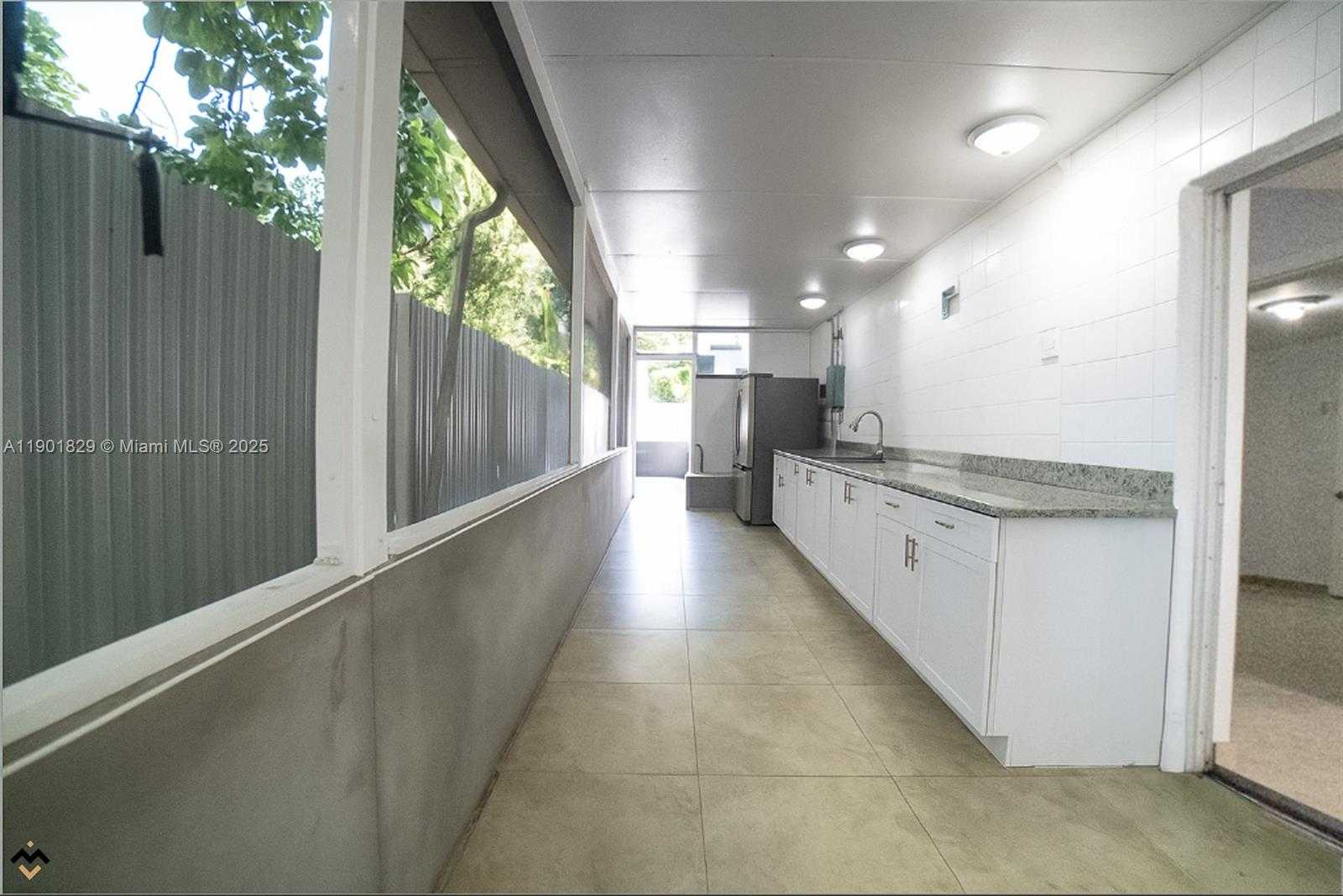 Small Image of 12615 EAST RANDALL PARK DR, Miami Number 48