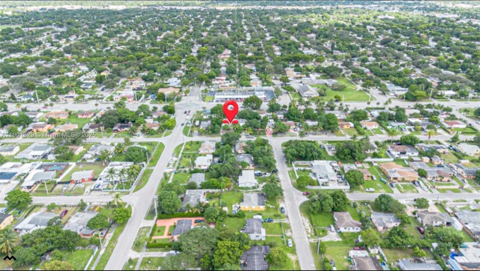 Small Image of 12615 EAST RANDALL PARK DR, Miami Number 49