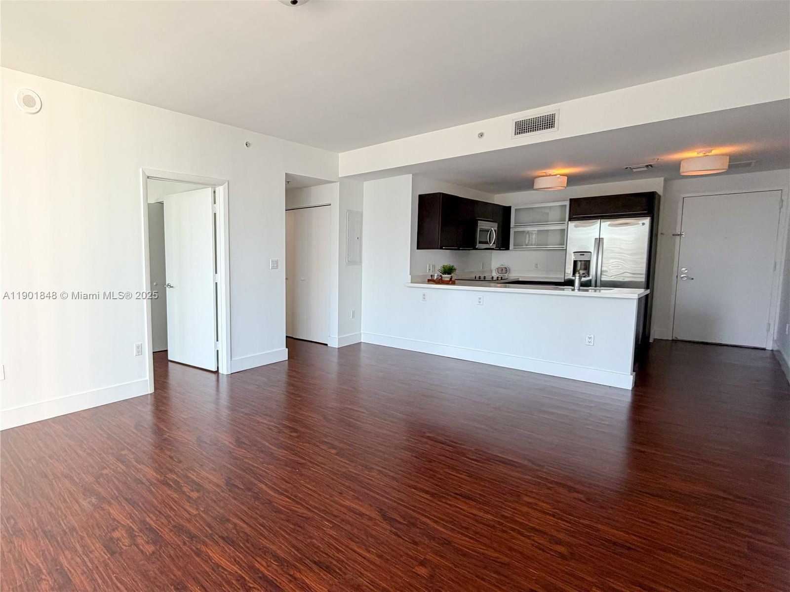 Small Image of 90 SOUTH WEST 3RD ST #2401, Miami Number 13