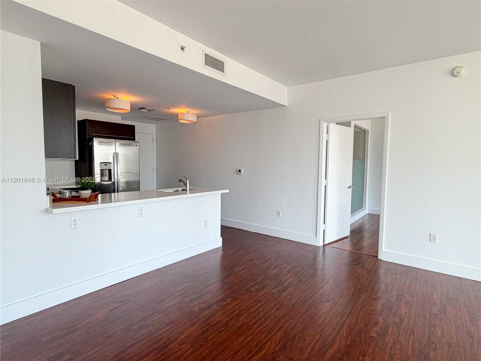 Small Image of 90 SOUTH WEST 3RD ST #2401, Miami Number 15