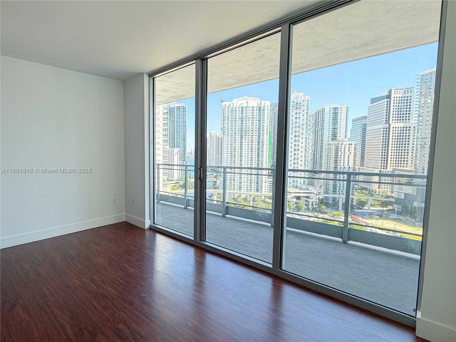 Small Image of 90 SOUTH WEST 3RD ST #2401, Miami Number 16