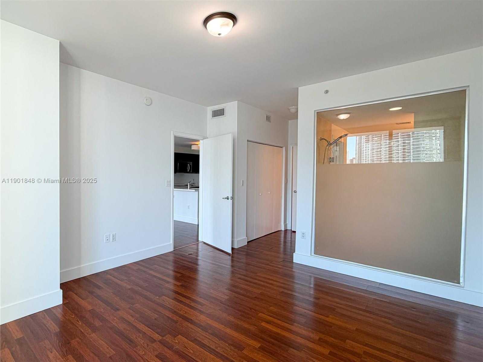 Small Image of 90 SOUTH WEST 3RD ST #2401, Miami Number 19